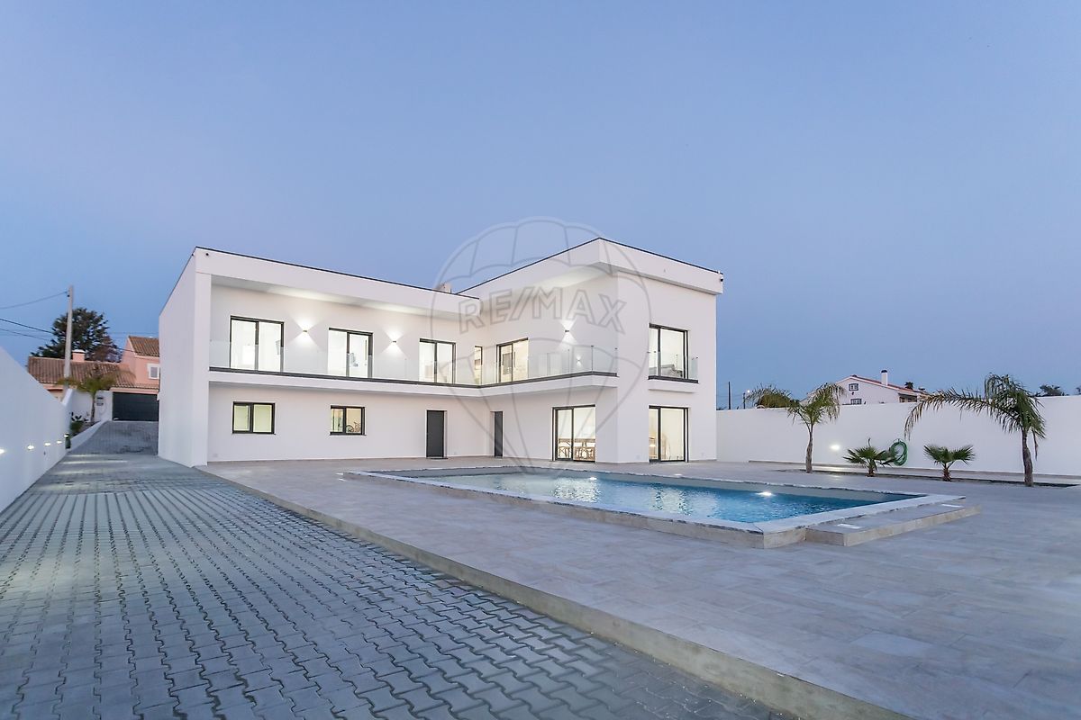 Moradia T4 de luxo à venda em Vendas Novas 7